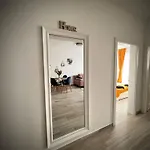 Karra - Autorizat Ministerul Turismului *