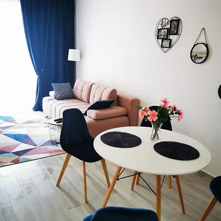 Karra - Autorizat Ministerul Turismului Apartmán *