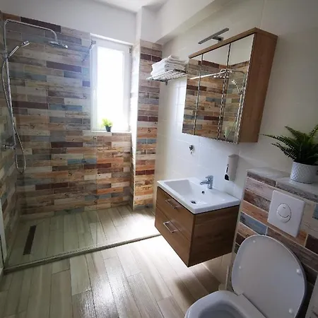 Karra - Autorizat Ministerul Turismului Apartmán