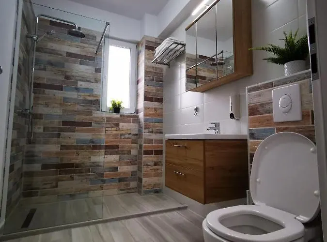 Karra - Autorizat Ministerul Turismului