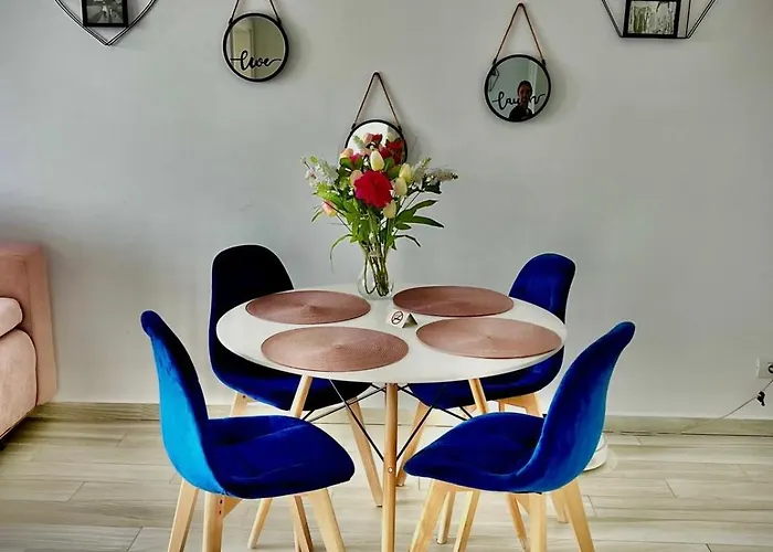 Karra - Autorizat Ministerul Turismului *