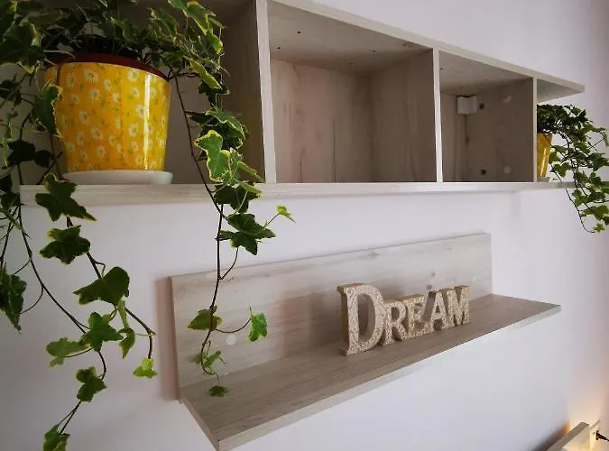 Karra - Autorizat Ministerul Turismului